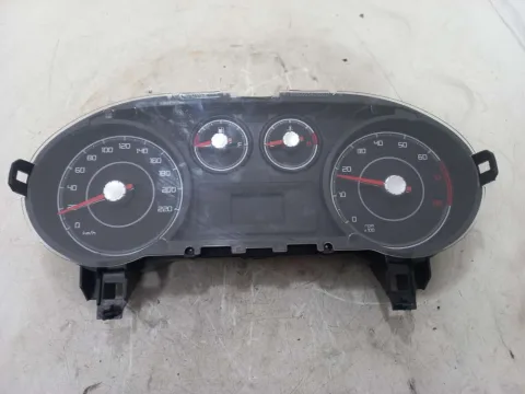 PAINEL DE INSTRUMENTOS FIAT PUNTO 1.4 2013