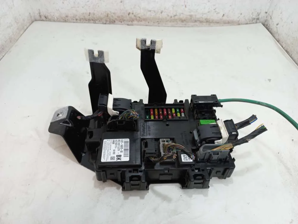 CAIXA DE FUSIVEIS FORD KA 1.0 2016