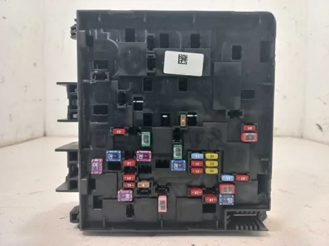 CAIXA DE FUSIVEIS FORD KA 1.0 2020