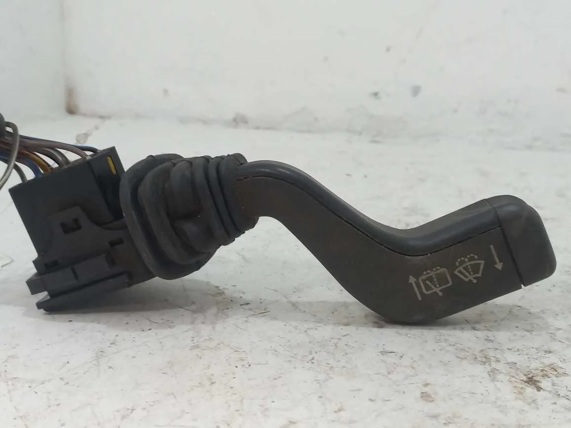 INTERRUPTOR LIMPADOR P/BRISA Chevrolet CORSA 1.0 2000