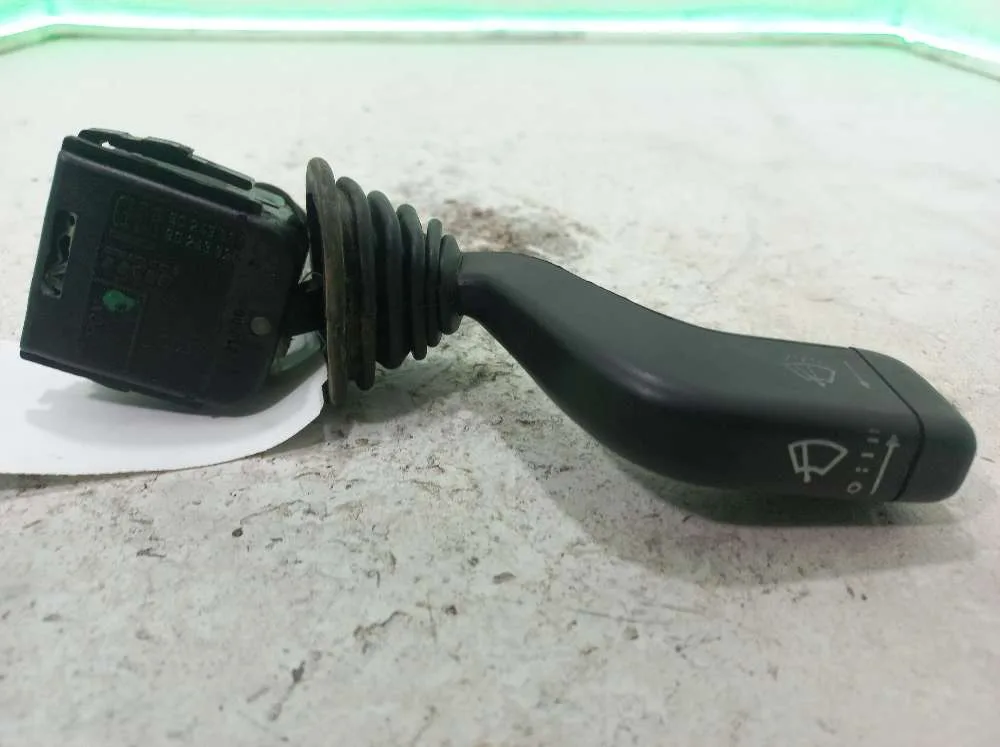 INTERRUPTOR LIMPADOR P/BRISA Chevrolet CORSA 1.6L 2001