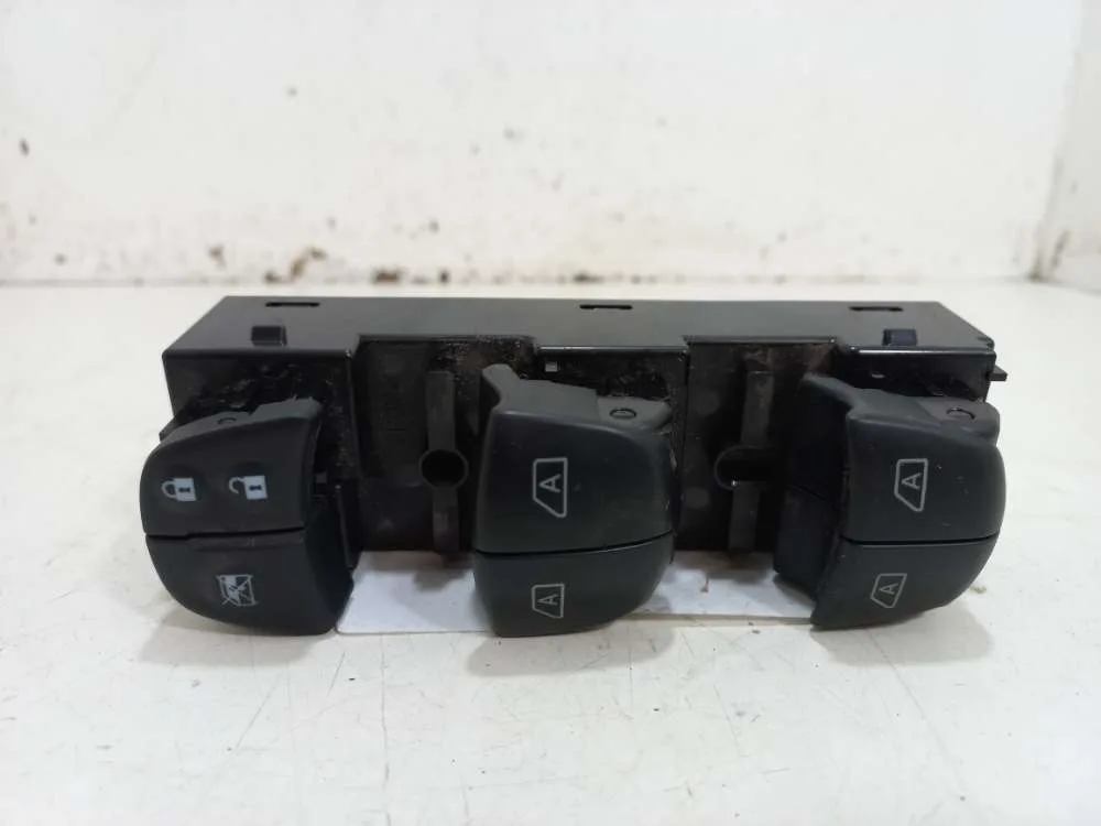 INTERRUPTOR VIDRO DIANT. ESQ NISSAN KICKS 1.6 2017