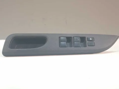 INTERRUPTOR VIDRO DIANT. ESQ NISSAN MARCH 1.0 2019