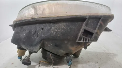 FAROL DIREITO CHEVROLET CORSA 1.0 2000