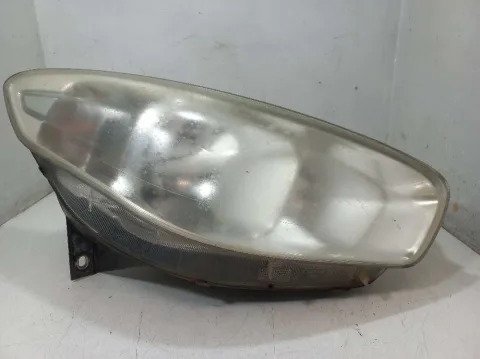 FAROL DIREITO FIAT GRAND SIENA 1.6 2012