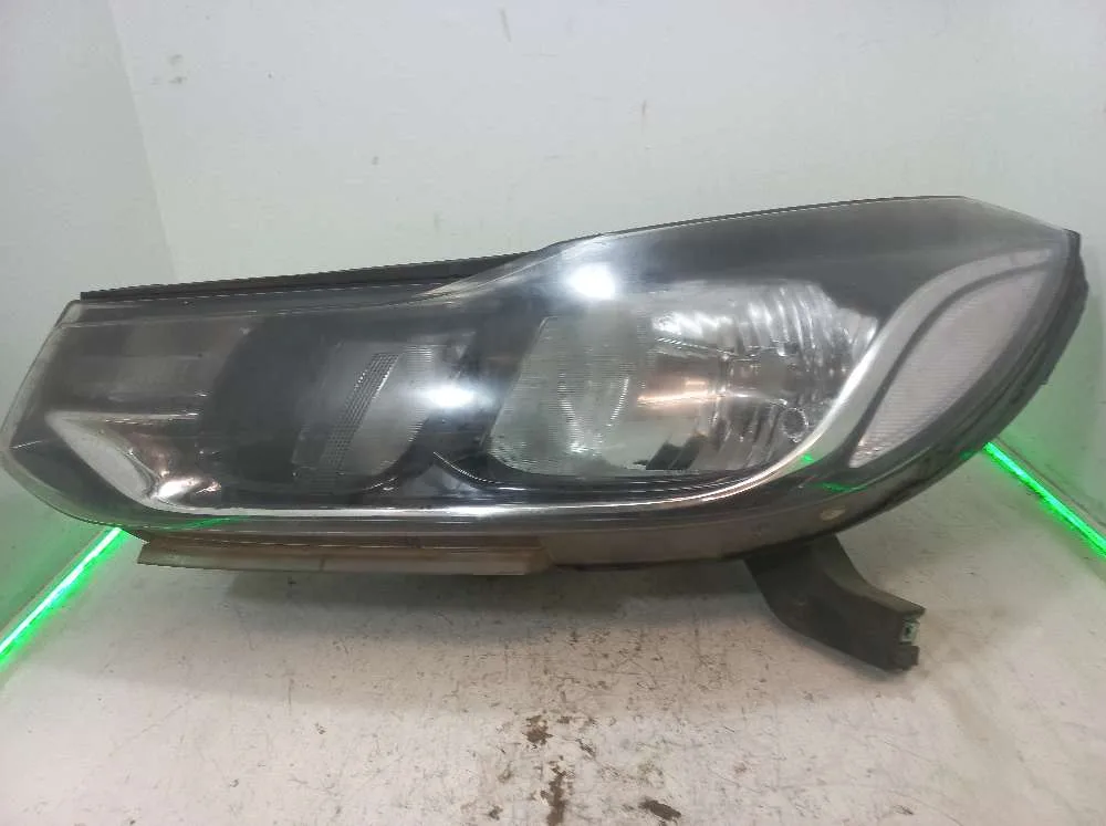 FAROL ESQUERDO CHEVROLET TRACKER 1.4 2018