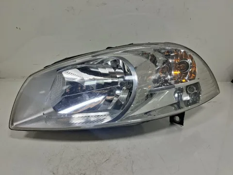 FAROL ESQUERDO Fiat SIENA 1.4 2014