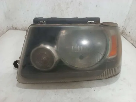 FAROL ESQUERDO FORD RANGER 3.0 2009