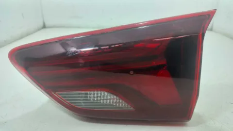LANTERNA DA TAMPA DIREITA Chevrolet ONIX 1.0 2021