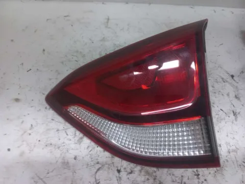 LANTERNA DA TAMPA DIREITA CHEVROLET SPIN 1.8 2020