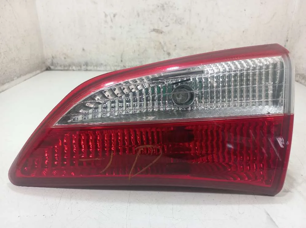 LANTERNA DA TAMPA DIREITA HYUNDAI HB20 1.0 2014