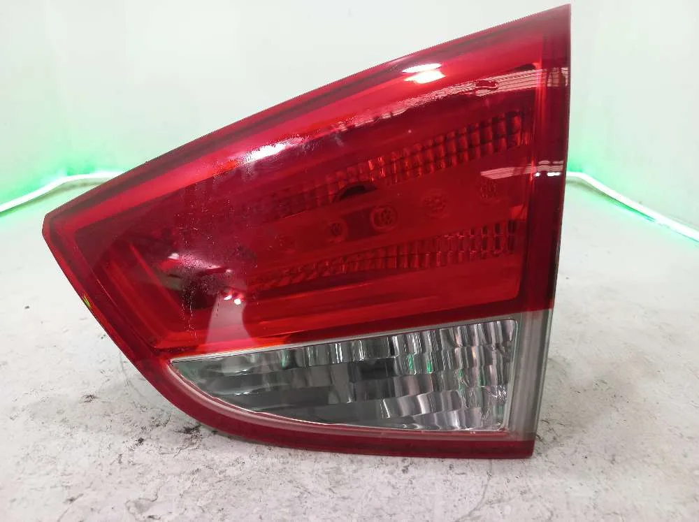 LANTERNA DA TAMPA DIREITA HYUNDAI IX35 2.0 2021