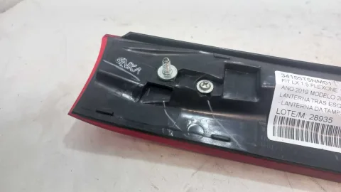 LANTERNA DA TAMPA ESQUERDA HONDA FIT 1.5 2020