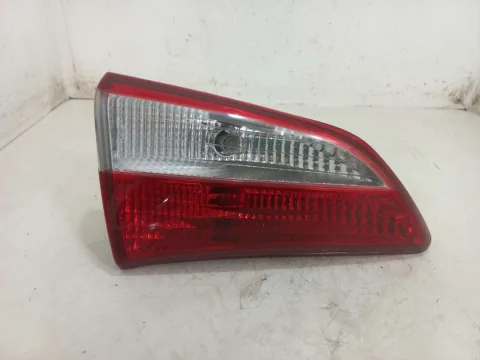 LANTERNA DA TAMPA ESQUERDA HYUNDAI HB20 1.0 2016