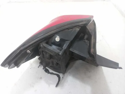 LANTERNA DIREITA FIAT ARGO 1.8 2020