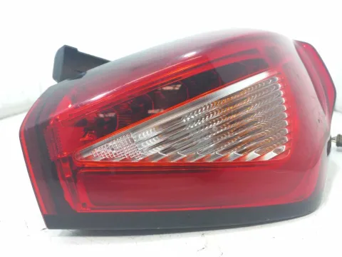 LANTERNA DIREITA FIAT CRONOS 1.8 2020