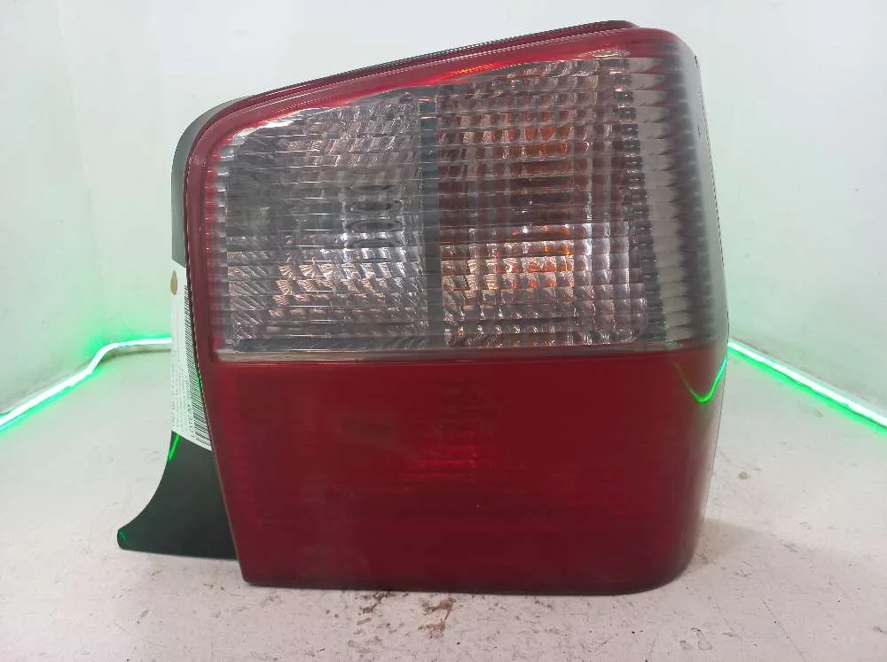 LANTERNA DIREITA FIAT UNO 1.0 2010