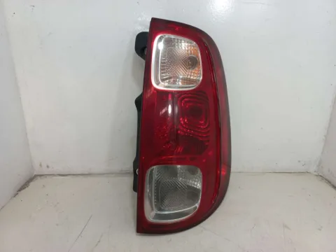 LANTERNA DIREITA FIAT UNO 1.0 2011