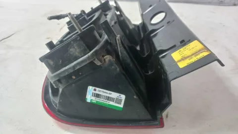 LANTERNA DIREITA Renault DUSTER 1.6 2013