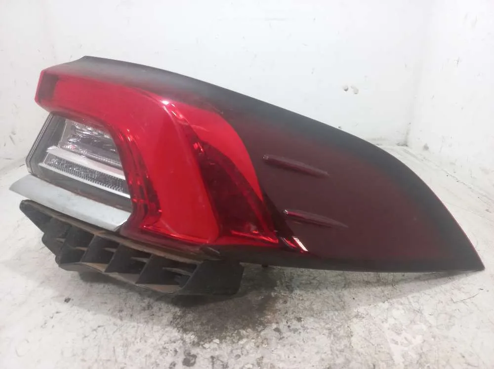 LANTERNA DIREITA TOYOTA COROLLA 1.8 2023
