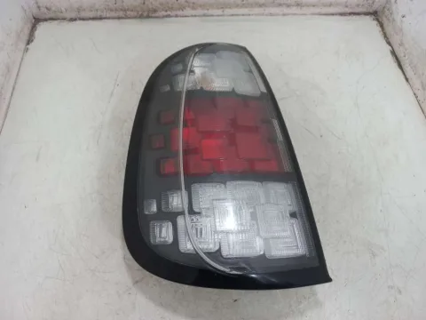 LANTERNA ESQUERDA FIAT UNO 1.0 2020