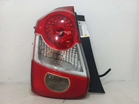 LANTERNA ESQUERDA TOYOTA ETIOS 1.3 2018