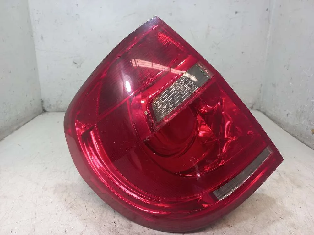 LANTERNA ESQUERDA VOLKSWAGEN FOX 1.0 2014