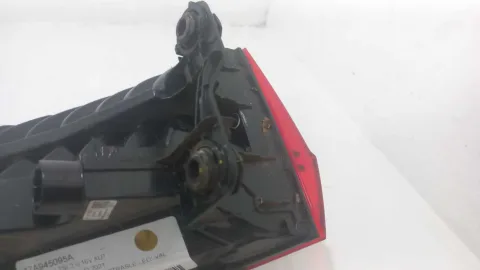 LANTERNA ESQUERDA VOLKSWAGEN JETTA 2.0 2021