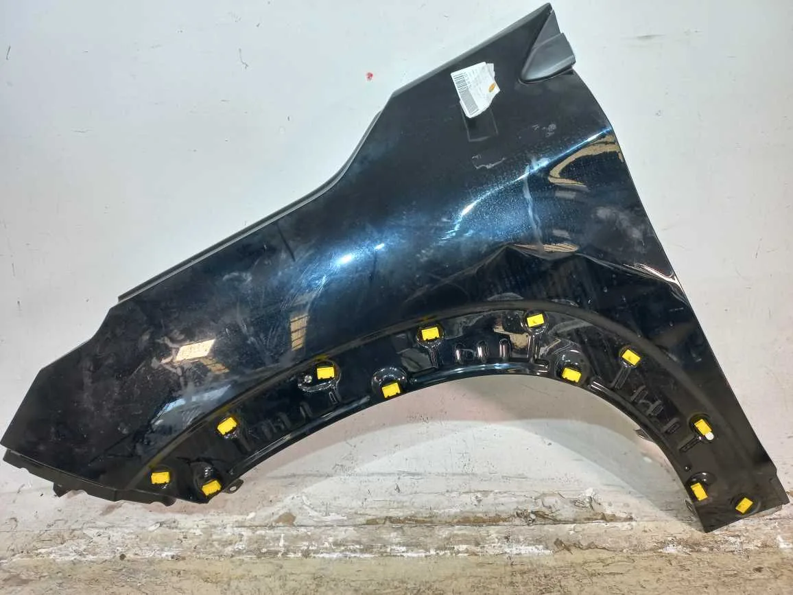 PARALAMA DIANTEIRO ESQUERDO Fiat FASTBACK 1.3 2024