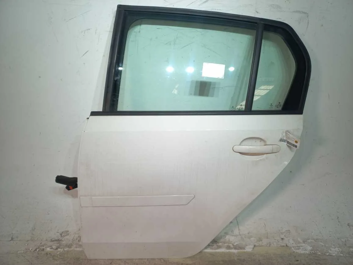 PORTA TRASEIRA ESQ VOLKSWAGEN UP 1.0 2016