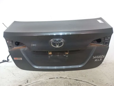 TAMPA TRASEIRA TOYOTA YARIS 1.5 2022