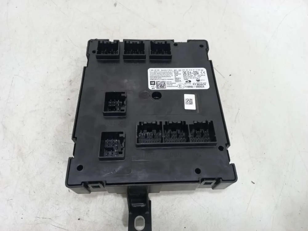 MODULO CONFORTO CHEVROLET TRACKER 1.0 2021